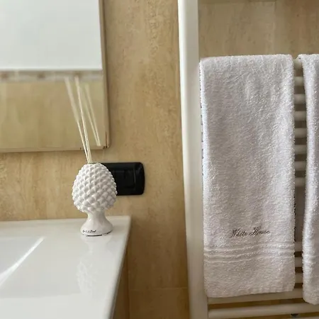 Couette-café Salentina White House Lecce