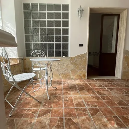 Couette-café Salentina White House