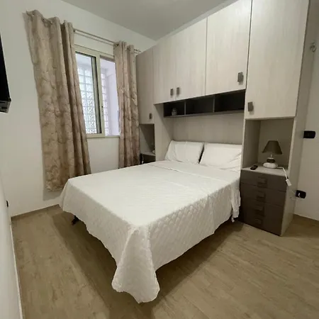 Salentina White House Couette-café Lecce