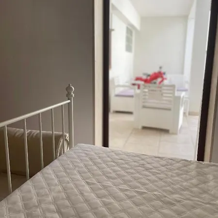 Salentina White House 4*