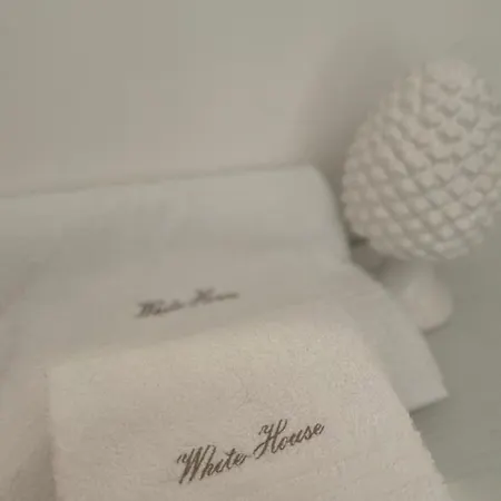 Salentina White House Couette-café Lecce