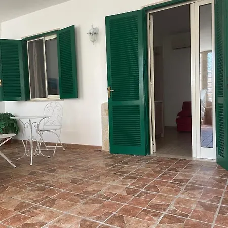 Salentina White House Couette-café 4*