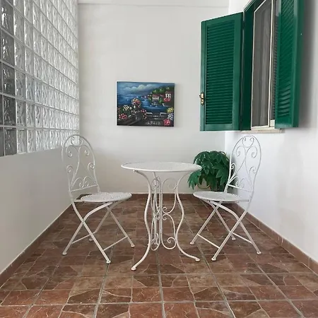 Salentina White House Couette-café Lecce